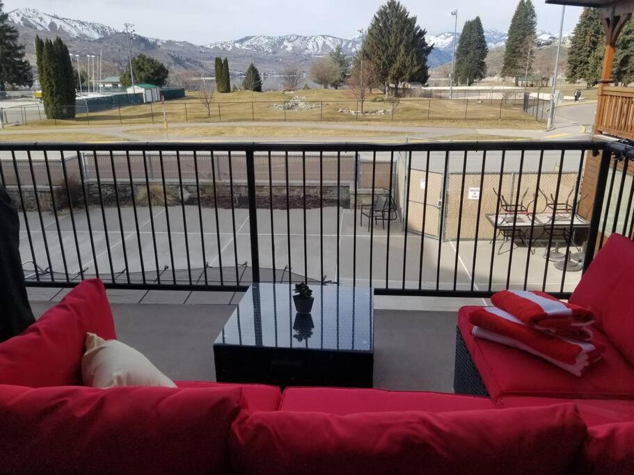 View In Downtown Near Beach! Apartment Chelan
